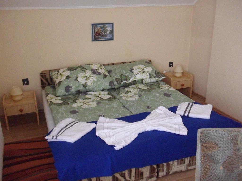 Friends Villa Apartments Héviz Pokój zdjęcie