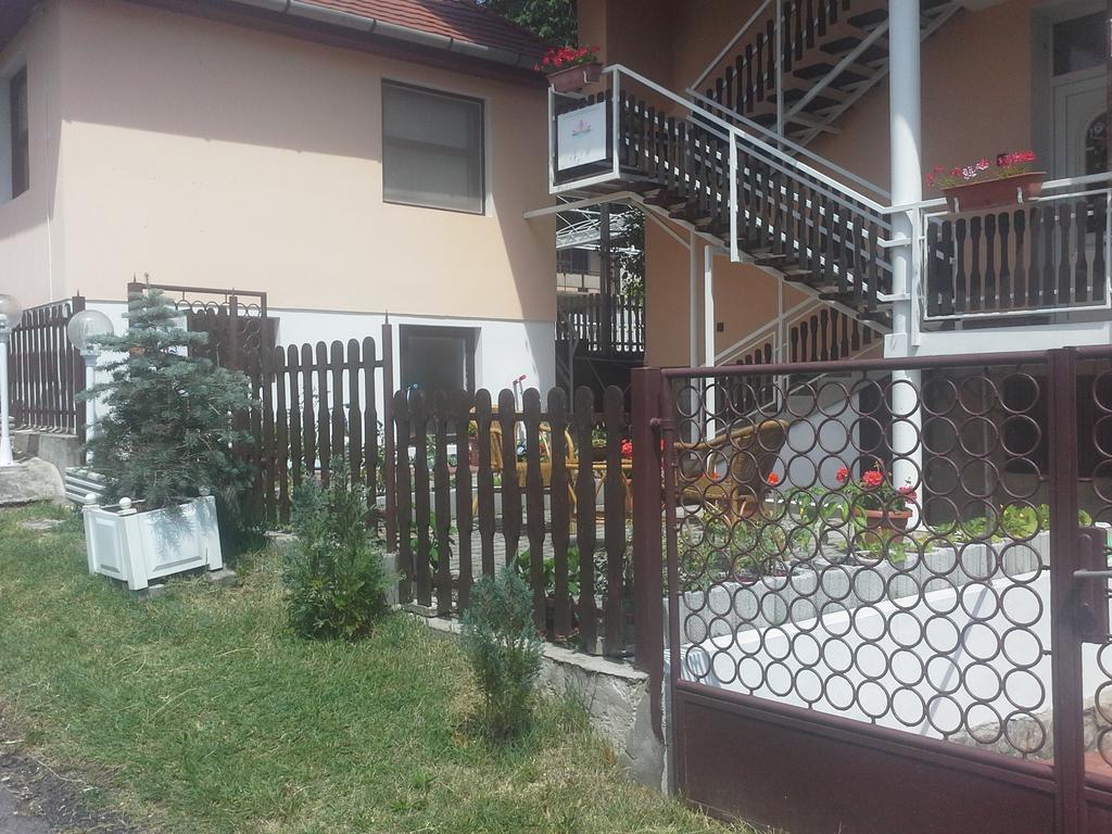 Friends Villa Apartments Héviz Zewnętrze zdjęcie